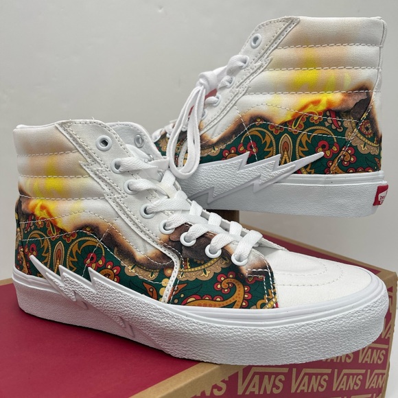 Vans Men’s Sk8-Hi Bolt (Big Reveal) True White/P Sneakers
VN0A5JIVAZQ - Picture 8 of 16